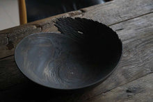将图片加载到图库查看器,Broom Tail Bowl