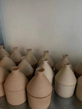 将图片加载到图库查看器,Scented Candle in Earthenware Pot