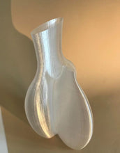 Load image into Gallery viewer, Olivia Pearl Vase
