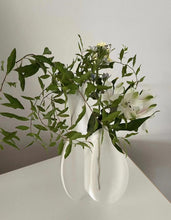 将图片加载到图库查看器,Olivia Pearl Vase