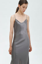 Cargar imagen en el visor de la galería, Anaïs Charmeuse Dress