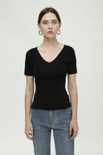 将图片加载到图库查看器,Leah Merino Silk V-Neck T-shirt