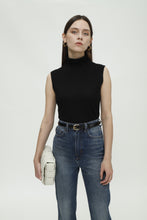 画像をギャラリービューアに読み込む, Lydia Turtleneck Merino Tank