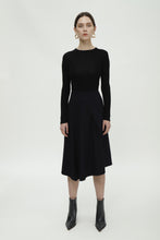 Cargar imagen en el visor de la galería, Sophia Premier Merino Wool Wrap Skirt