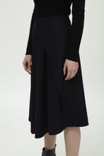 Cargar imagen en el visor de la galería, Sophia Premier Merino Wool Wrap Skirt