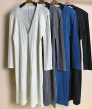 Cargar imagen en el visor de la galería, Goffer V Neck Blazer