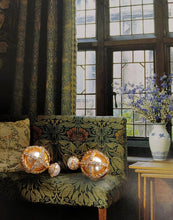 将图片加载到图库查看器,Sculpted Gold Pearl Earrings