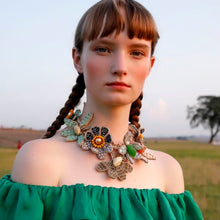 将图片加载到图库查看器,Harper Handcrafted Bloom Necklace