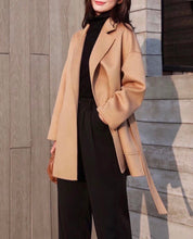 Cargar imagen en el visor de la galería, ÀIMAI Bathrobe Cropped Cashmere Wool Coat