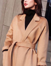 Cargar imagen en el visor de la galería, ÀIMAI Bathrobe Cropped Cashmere Wool Coat