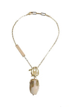 画像をギャラリービューアに読み込む, Essence of Nature Handmade Stone Necklace