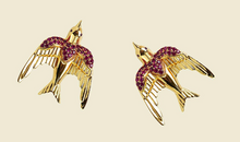 将图片加载到图库查看器,Swallow’s Flight Zircon Clip Earrings
