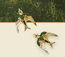 将图片加载到图库查看器,Swallow’s Flight Zircon Clip Earrings