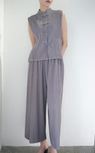 Cargar imagen en el visor de la galería, Premium Grey Tailored Wide-Leg Trouser
