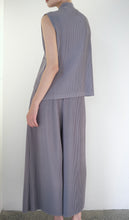 Cargar imagen en el visor de la galería, Premium Grey Tailored Wide-Leg Trouser
