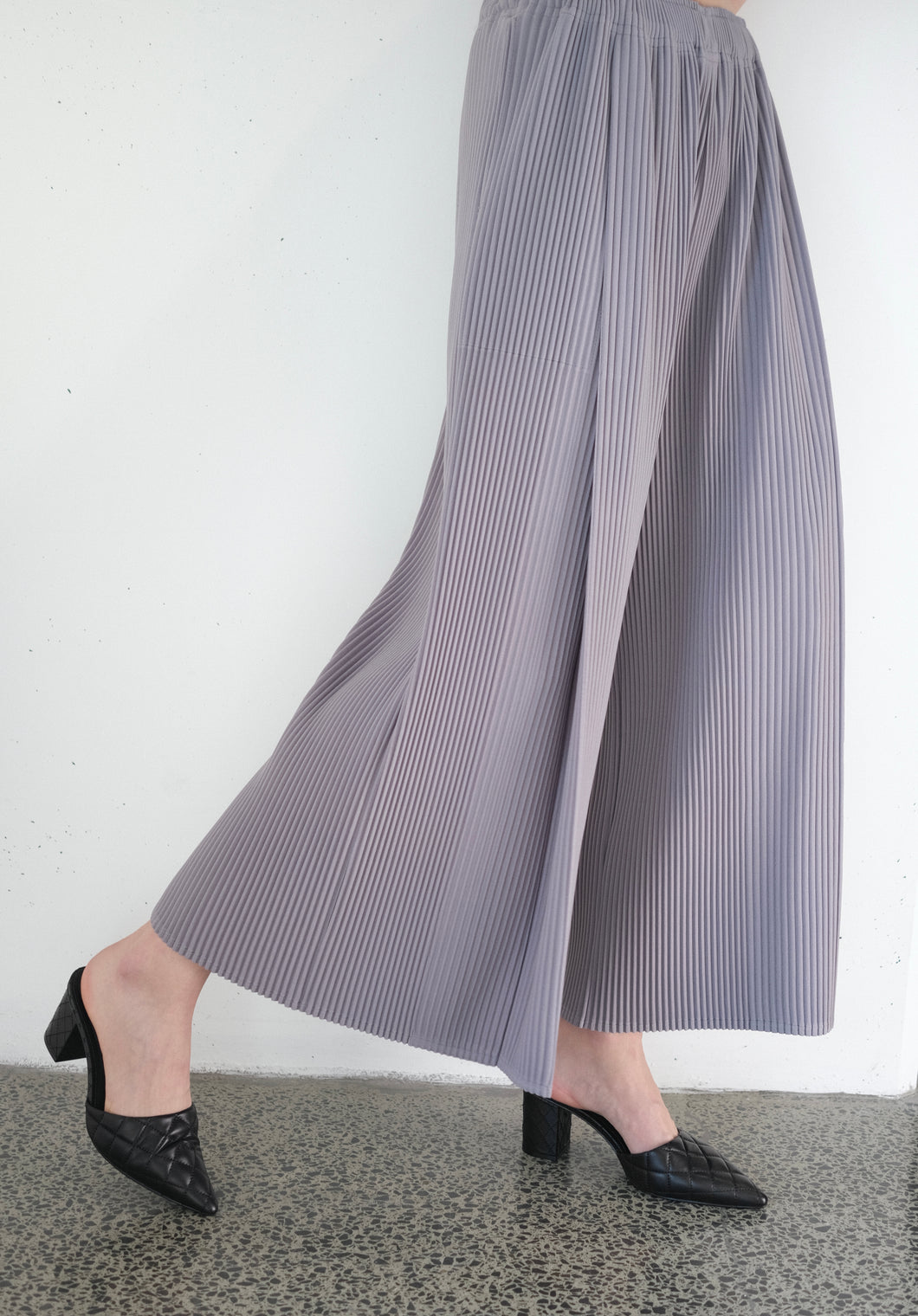 Premium Grey Tailored Wide-Leg Trouser