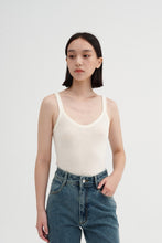 画像をギャラリービューアに読み込む, Tara Super Fine Merino Wool Thin Strap Tank Top
