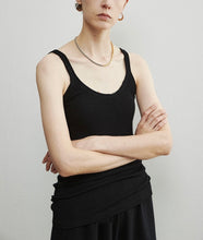 画像をギャラリービューアに読み込む, Tara Super Fine Merino Wool Thin Strap Tank Top
