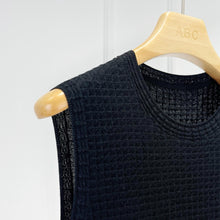 将图片加载到图库查看器，ÀIMAI French Textured Merino Wool Knit Vest
