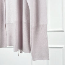 Charger l&#39;image dans la galerie, KAY Cashmere and Wool Belted Cardigan
