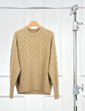 Cargar imagen en el visor de la galería, Tanya Wool and Cashmere Cable Knit Sweater
