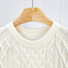 Charger l&#39;image dans la galerie, Tanya Wool and Cashmere Cable Knit Sweater
