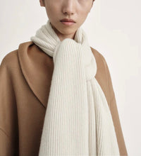 Load image into Gallery viewer, SIGNATURE Wool-Cashmere Oversized Scarf
