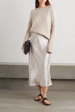 Load image into Gallery viewer, WICK Wool and Cashmere Round Neck Sweater
