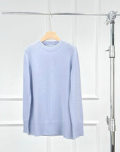 Charger l&#39;image dans la galerie, WICK Wool and Cashmere Round Neck Sweater
