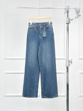 Load image into Gallery viewer, EGLITTA High-Waisted Wide-Leg Jeans
