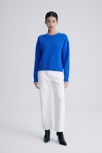 Cargar imagen en el visor de la galería, ISABEL Wool and Cashmere Round Neck Sweater
