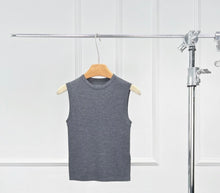 Load image into Gallery viewer, SLOW Merino Wool and Mulberry Silk Knitted Vest
