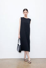 将图片加载到图库查看器，Mirna Sleeveless Round Neck Dress
