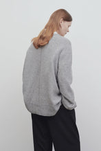 Charger l&#39;image dans la galerie, Sibem Merino Wool Cashmere Round Neck Sweater
