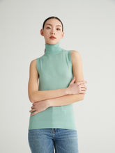 Cargar imagen en el visor de la galería, Edith Turtleneck Sleeveless Knit Vest
