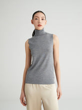 Cargar imagen en el visor de la galería, Edith Turtleneck Sleeveless Knit Vest
