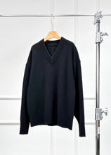 Load image into Gallery viewer, Davion Premium Pure Cashmere V-Neck Sweater — The Geometry of Quiet Strength

