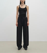 画像をギャラリービューアに読み込む, Tara Super Fine Merino Wool Thin Strap Tank Top
