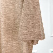 Load image into Gallery viewer, Elgin Extra Super Fine Luxurious Cashmere T-Shirt – Softly Spoken Elegance
