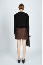 Cargar imagen en el visor de la galería, Élise Kow Premier Pure Cashmere Crewneck Sweater
