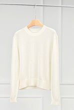 Cargar imagen en el visor de la galería, Élise Kow Premier Pure Cashmere Crewneck Sweater
