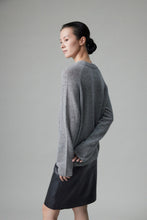 Charger l&#39;image dans la galerie, Celeste  Premier Pure Cashmere Crewneck Sweater
