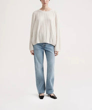 画像をギャラリービューアに読み込む, Arshan Cable Knit Cashmere Sweater
