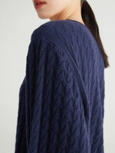 画像をギャラリービューアに読み込む, Arshan Cable Knit Cashmere Sweater
