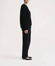 画像をギャラリービューアに読み込む, Arshan Cable Knit Cashmere Sweater
