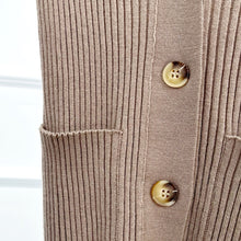 Charger l&#39;image dans la galerie, Edition Extra Fine Merino Wool Rib-Knitted Cardigan

