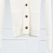 Charger l&#39;image dans la galerie, Edition Extra Fine Merino Wool Rib-Knitted Cardigan

