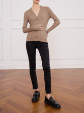 Charger l&#39;image dans la galerie, Edition Extra Fine Merino Wool Rib-Knitted Cardigan
