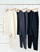 Charger l&#39;image dans la galerie, Brune Premier Merino Wool Pants
