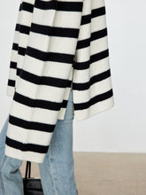 Load image into Gallery viewer, Nordica Heavyweight Wool Striped Round Neck Sweater

